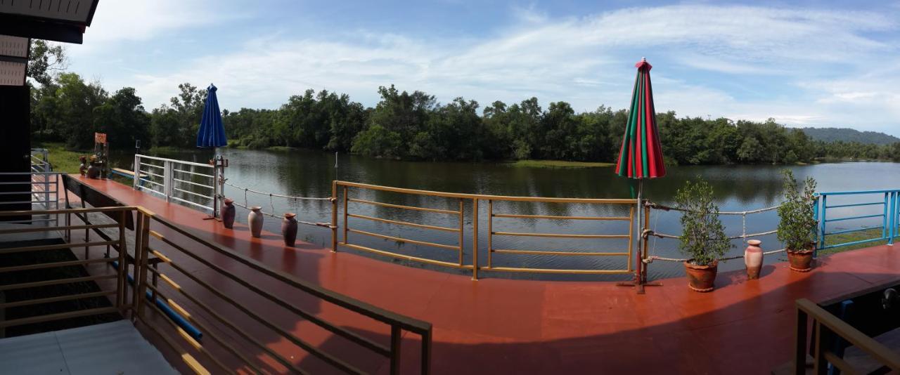 Khum Thong Resort Takuapa Zewnętrze zdjęcie