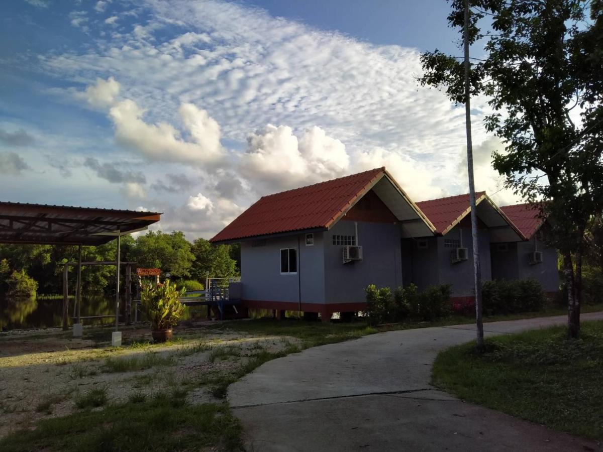 Khum Thong Resort Takuapa Zewnętrze zdjęcie