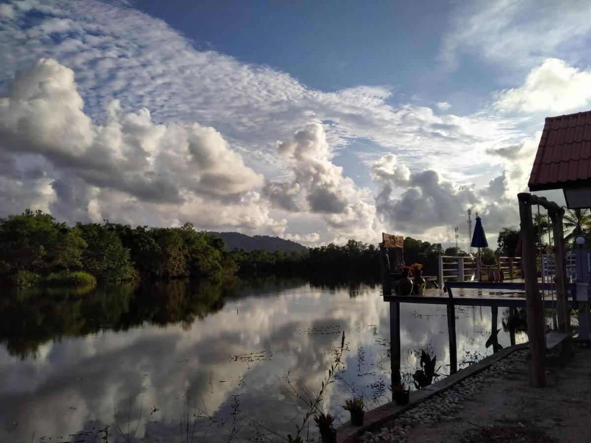 Khum Thong Resort Takuapa Zewnętrze zdjęcie